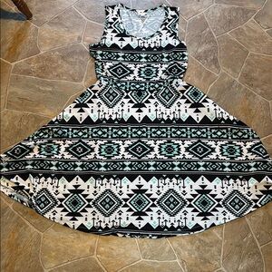 Black and White Geometric Pattern Dress